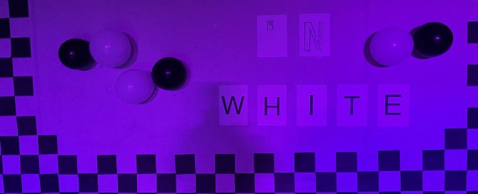Auf diesem Bild ist das Motto der U-Disco zu sehen.