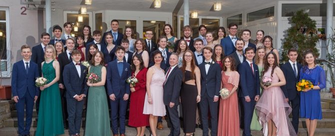 Die Schülerinnen und Schüler, die den Tanzkurs belegt haben