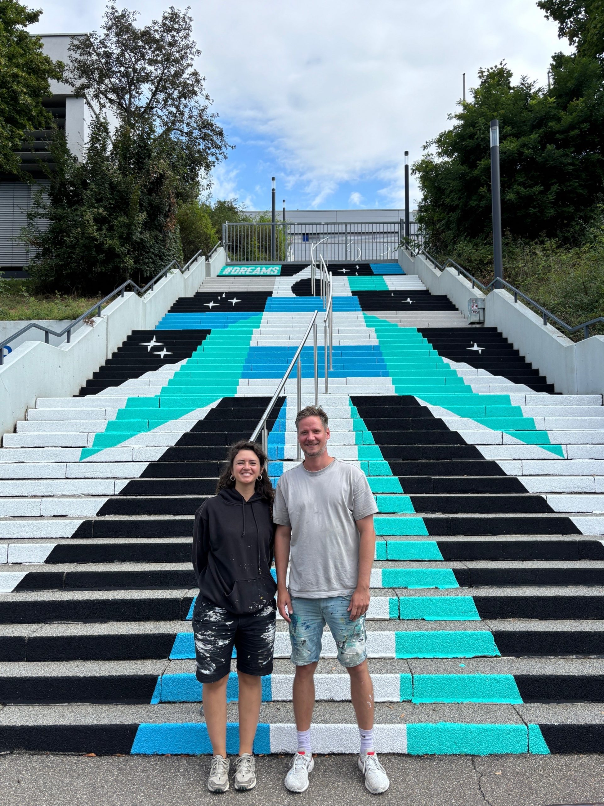 Treppe mit Künstlern
