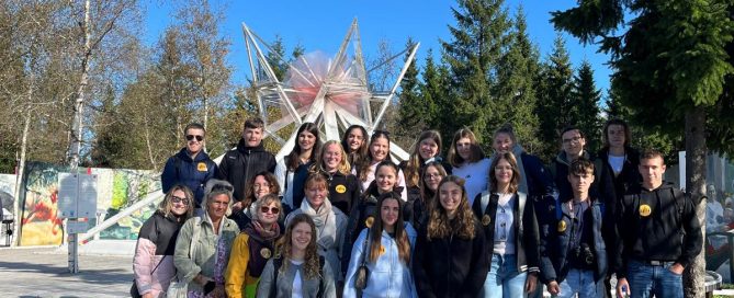 Schülerinnen und SChüler Gruppenbild